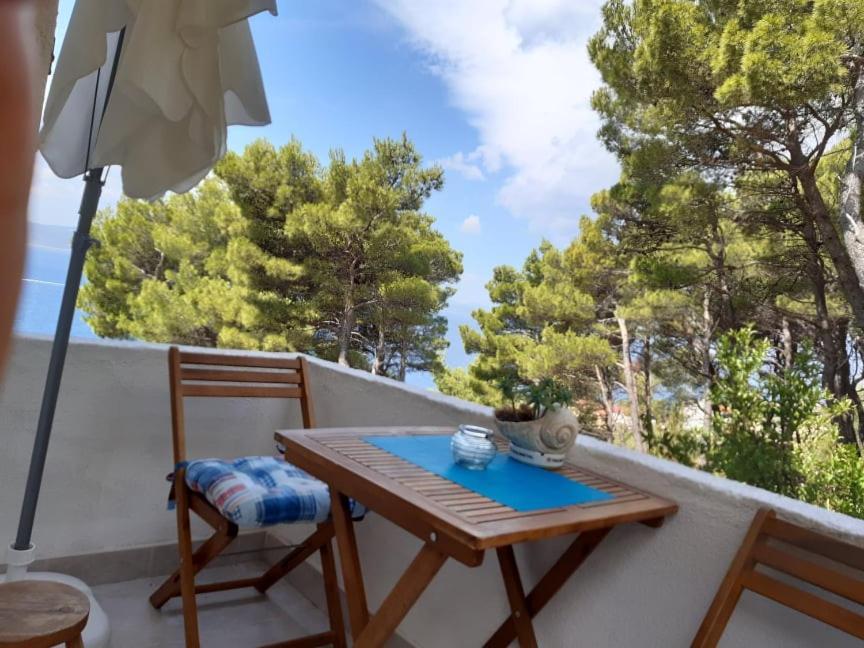 Peace And Quiet Apartment In Brela, Croatia Exterior foto